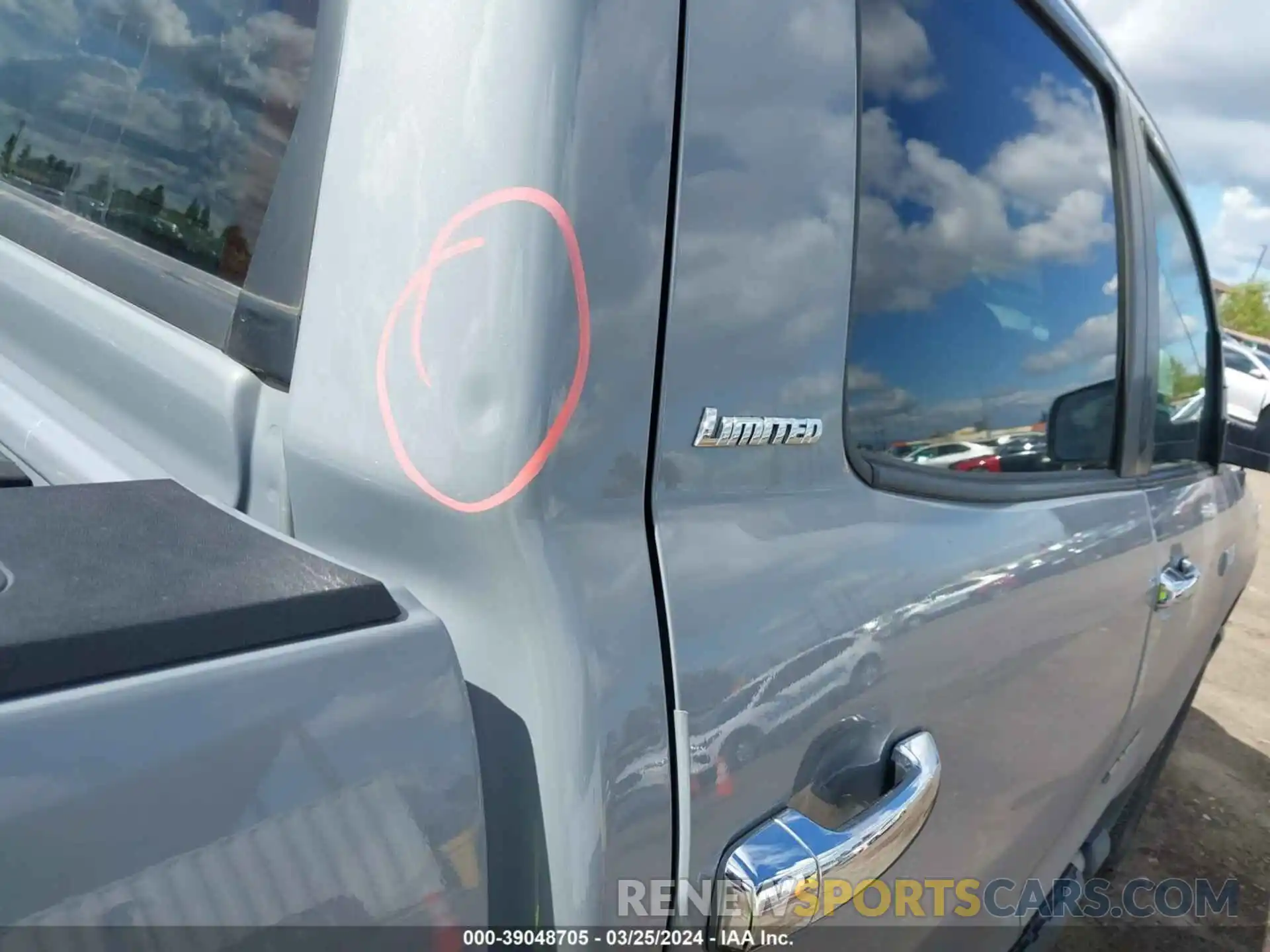 19 Photograph of a damaged car 5TFHY5F10KX826902 TOYOTA TUNDRA 2019