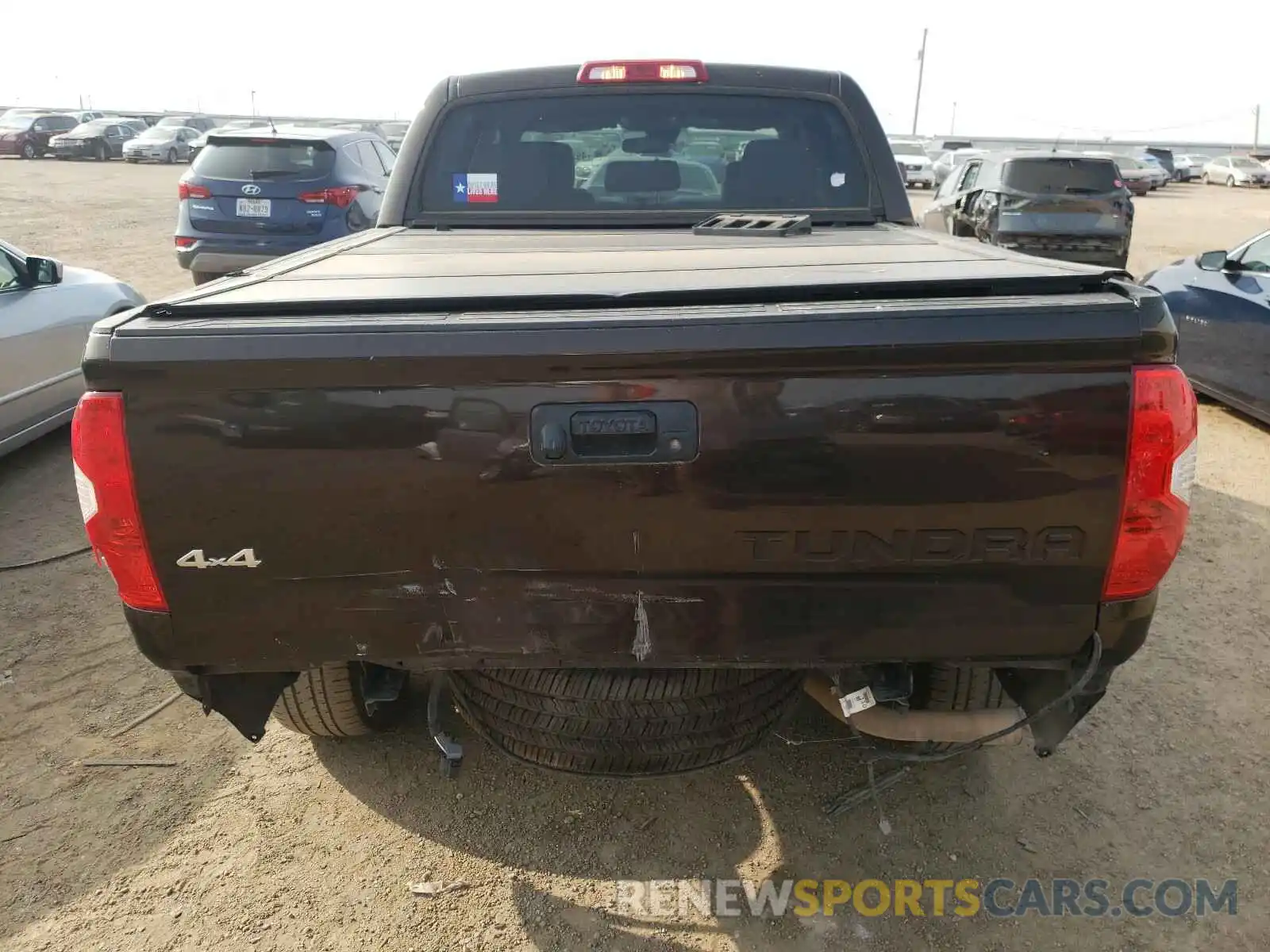 9 Photograph of a damaged car 5TFHY5F10KX839326 TOYOTA TUNDRA 2019