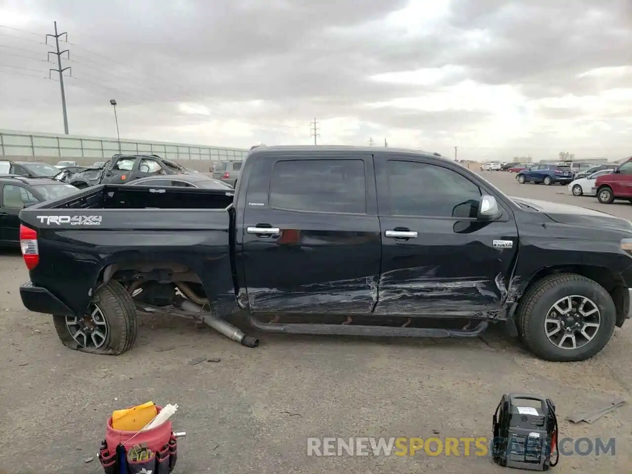 9 Photograph of a damaged car 5TFHY5F11KX803788 TOYOTA TUNDRA 2019