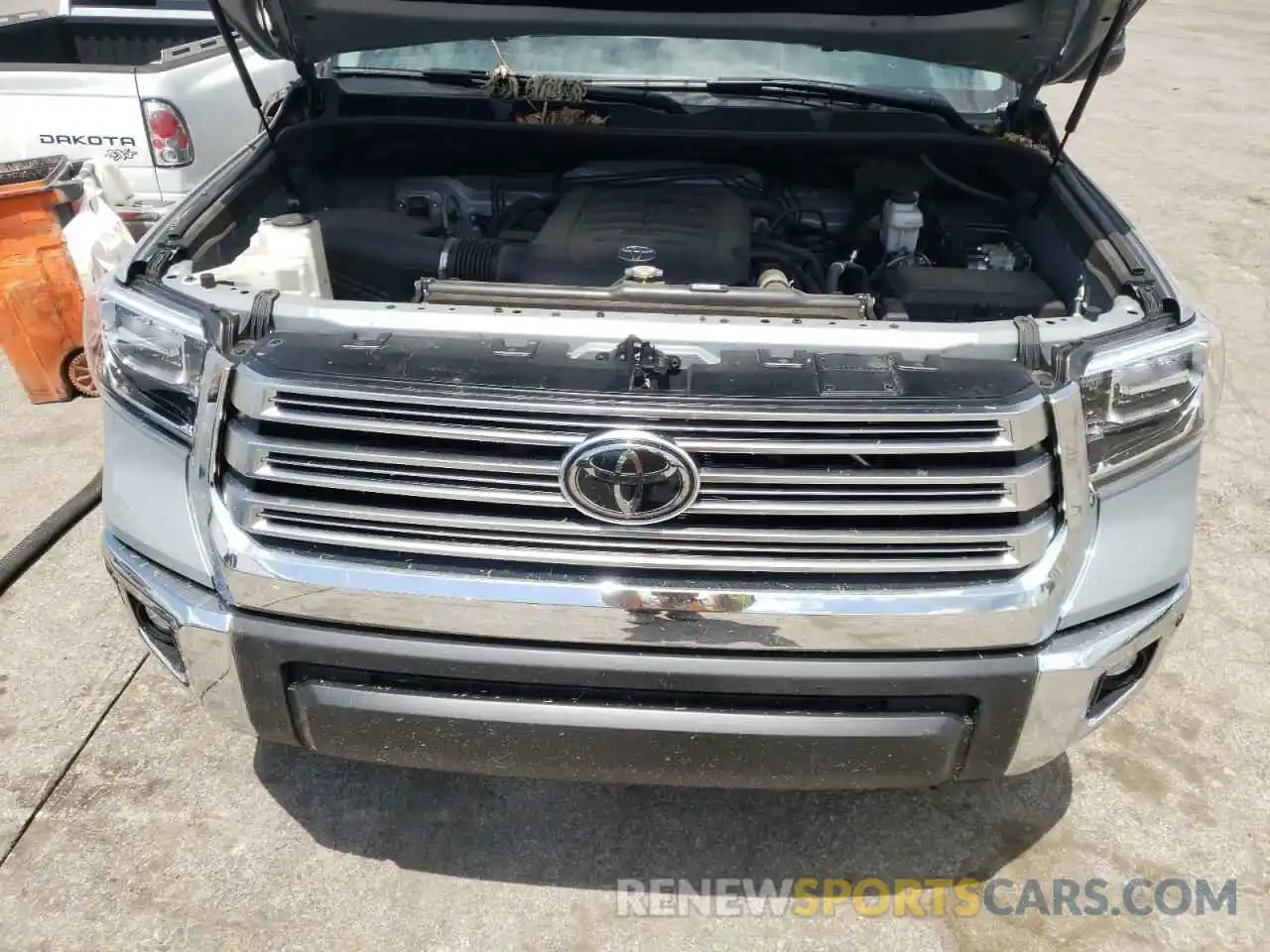 7 Photograph of a damaged car 5TFHY5F11KX831753 TOYOTA TUNDRA 2019