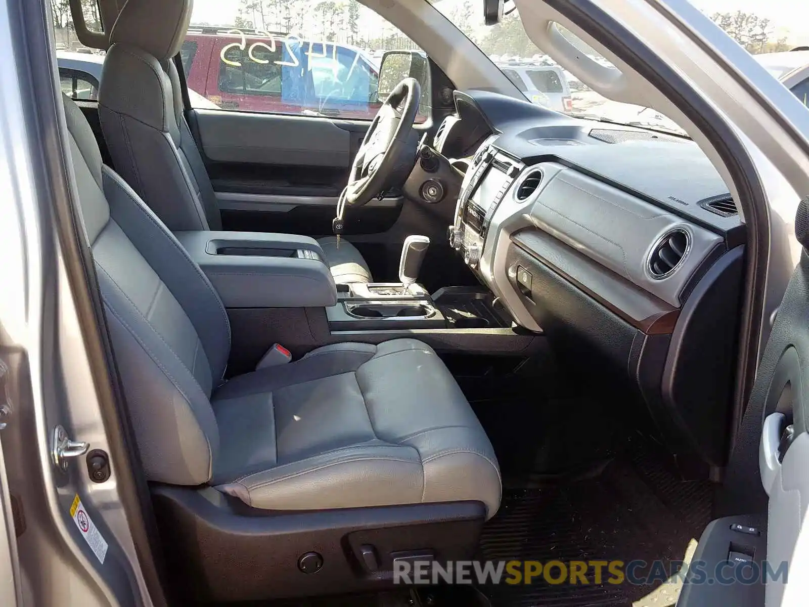 5 Photograph of a damaged car 5TFHY5F11KX833115 TOYOTA TUNDRA 2019