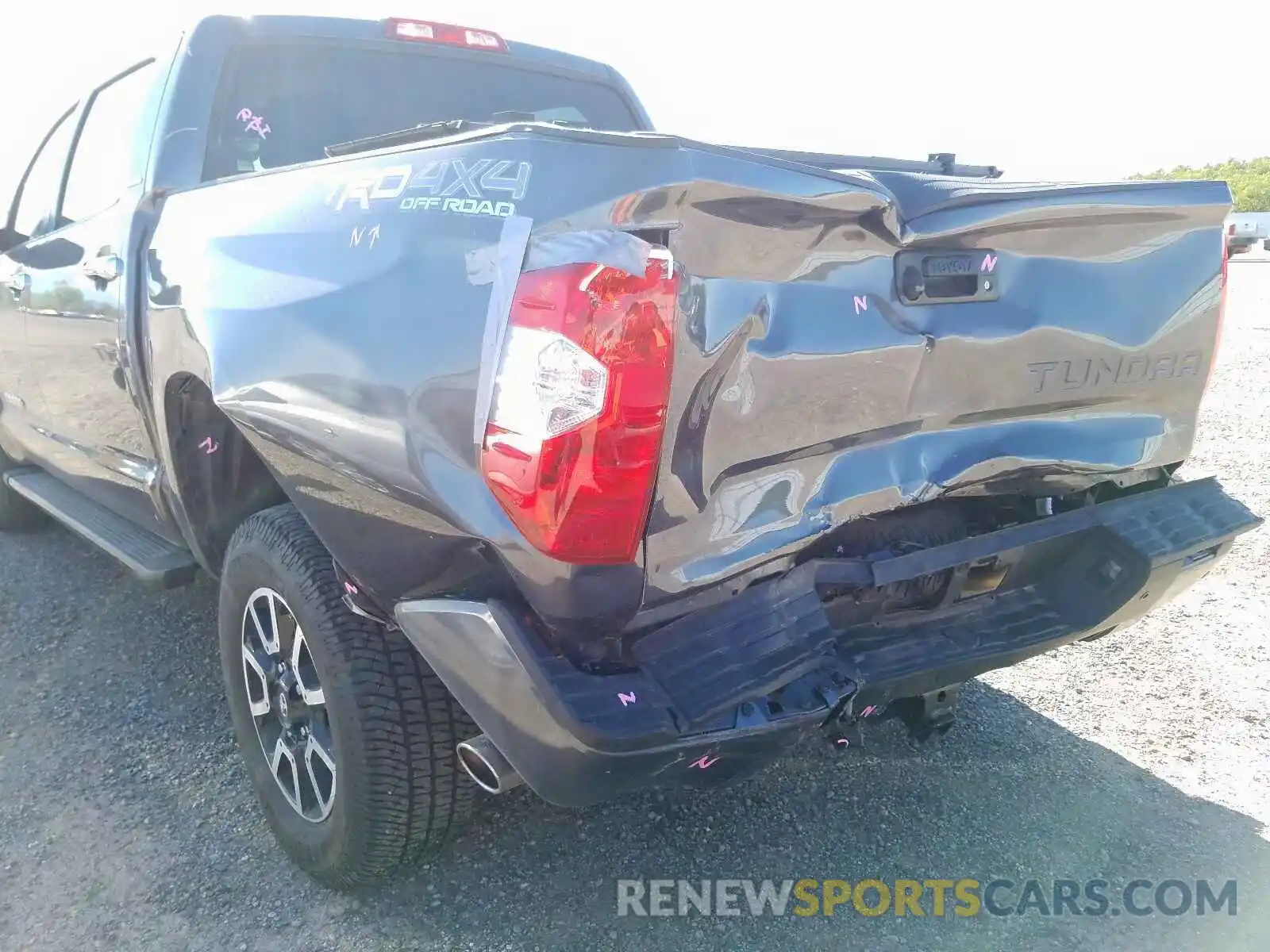 9 Photograph of a damaged car 5TFHY5F11KX835477 TOYOTA TUNDRA 2019