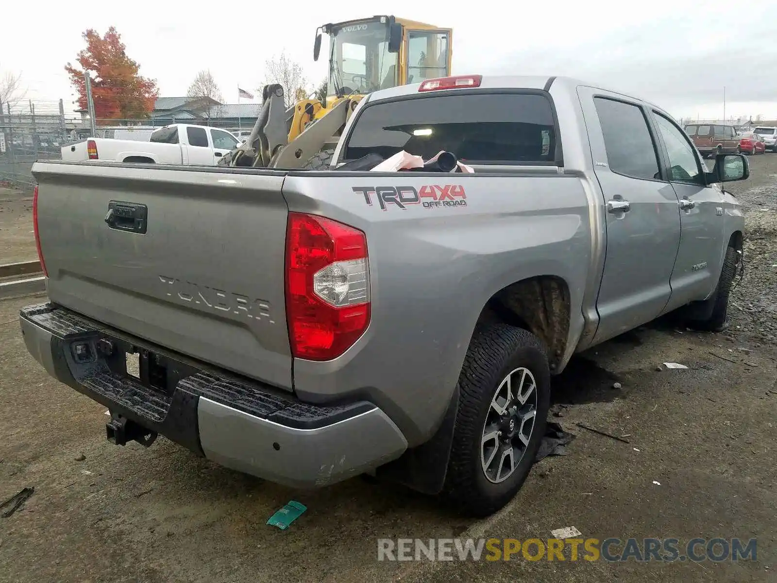 4 Фотография поврежденного автомобиля 5TFHY5F12KX860131 TOYOTA TUNDRA 2019