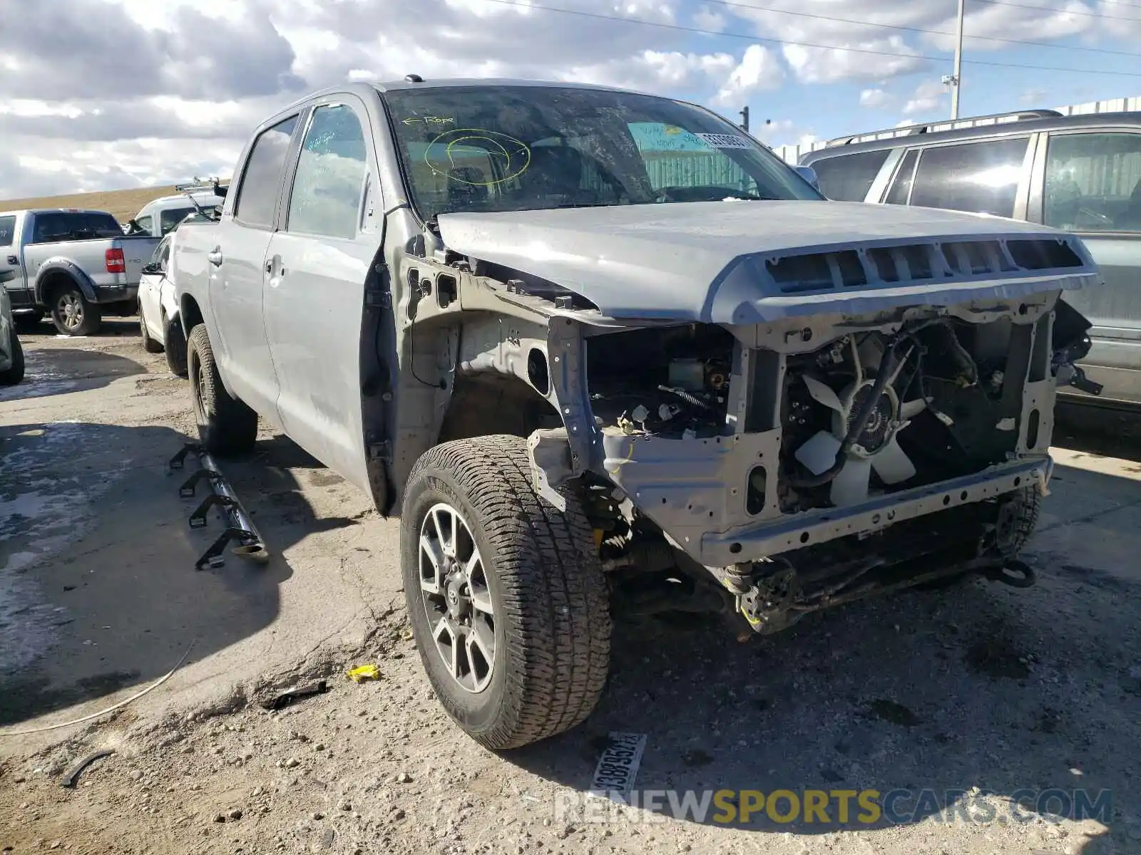 1 Photograph of a damaged car 5TFHY5F13KX844195 TOYOTA TUNDRA 2019