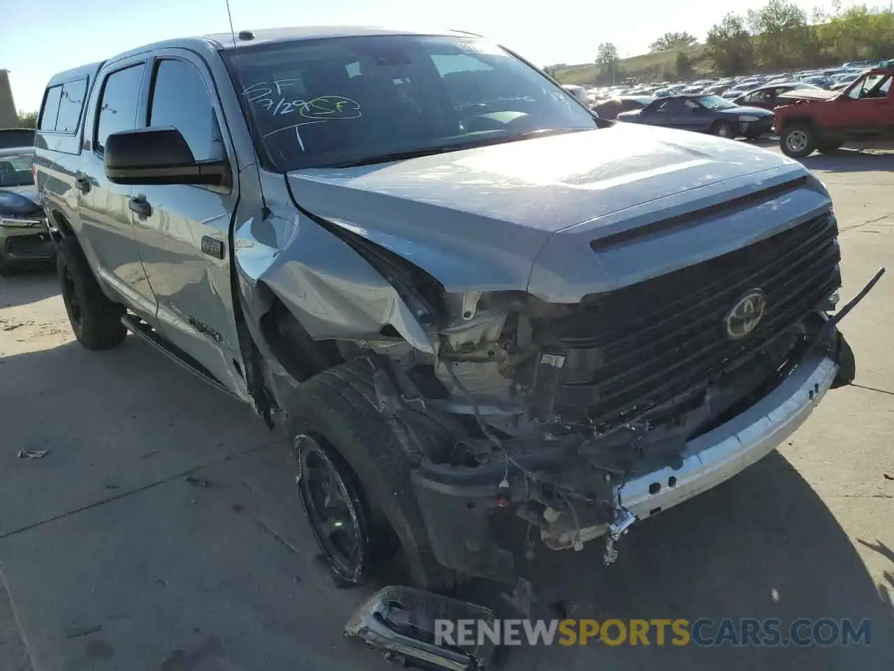 1 Photograph of a damaged car 5TFHY5F15KX792326 TOYOTA TUNDRA 2019