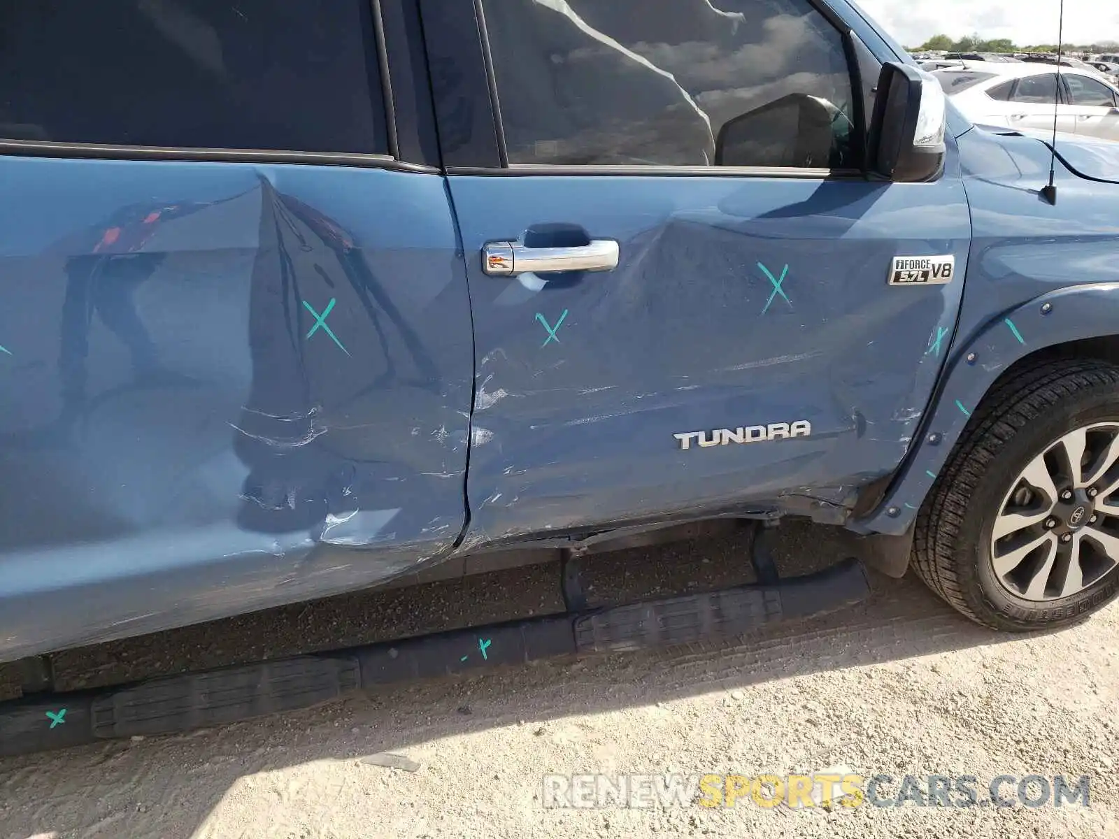 9 Photograph of a damaged car 5TFHY5F15KX822456 TOYOTA TUNDRA 2019