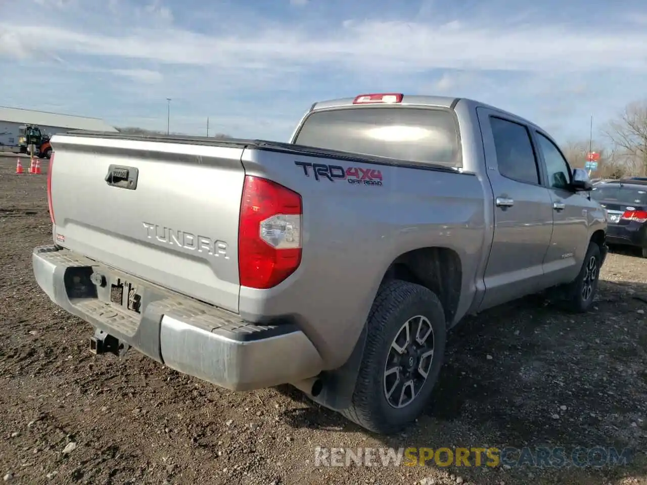 4 Фотография поврежденного автомобиля 5TFHY5F15KX847762 TOYOTA TUNDRA 2019