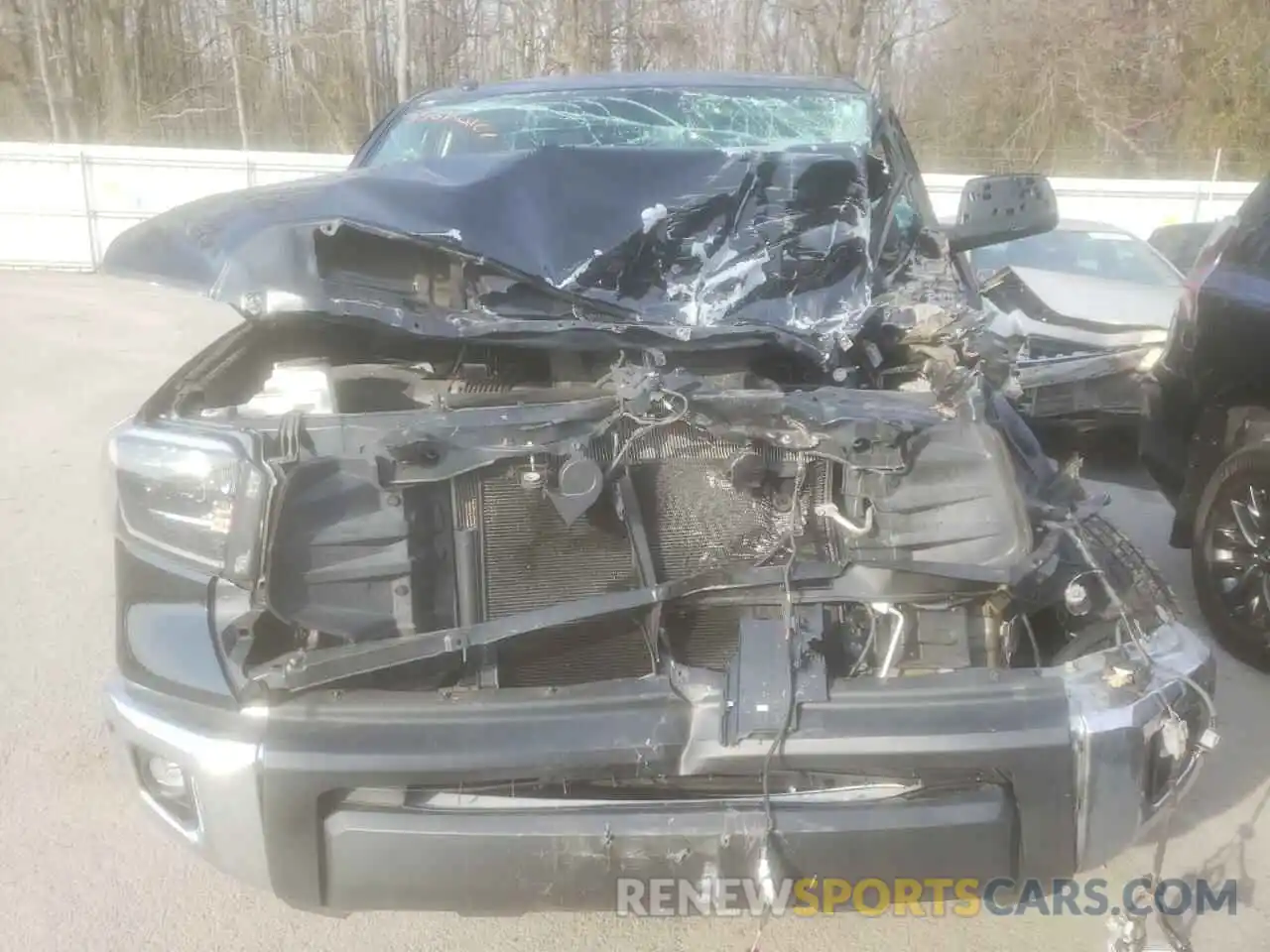 7 Photograph of a damaged car 5TFHY5F15KX858079 TOYOTA TUNDRA 2019