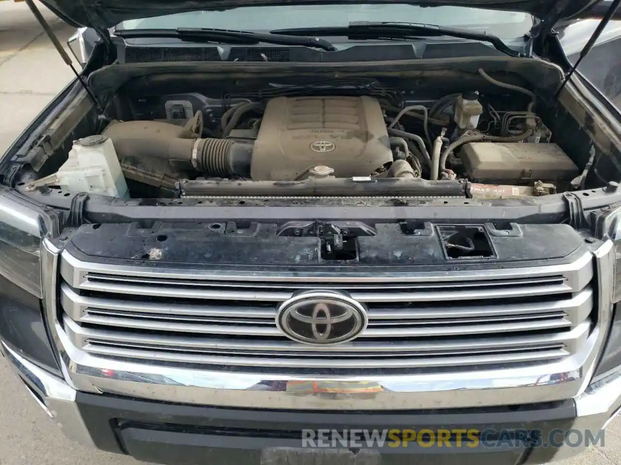 11 Photograph of a damaged car 5TFHY5F16KX830470 TOYOTA TUNDRA 2019