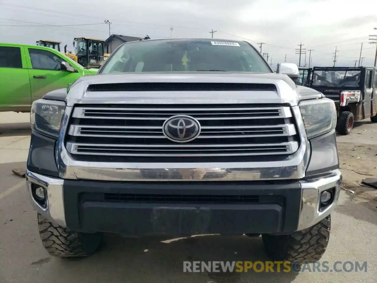 5 Photograph of a damaged car 5TFHY5F16KX830470 TOYOTA TUNDRA 2019