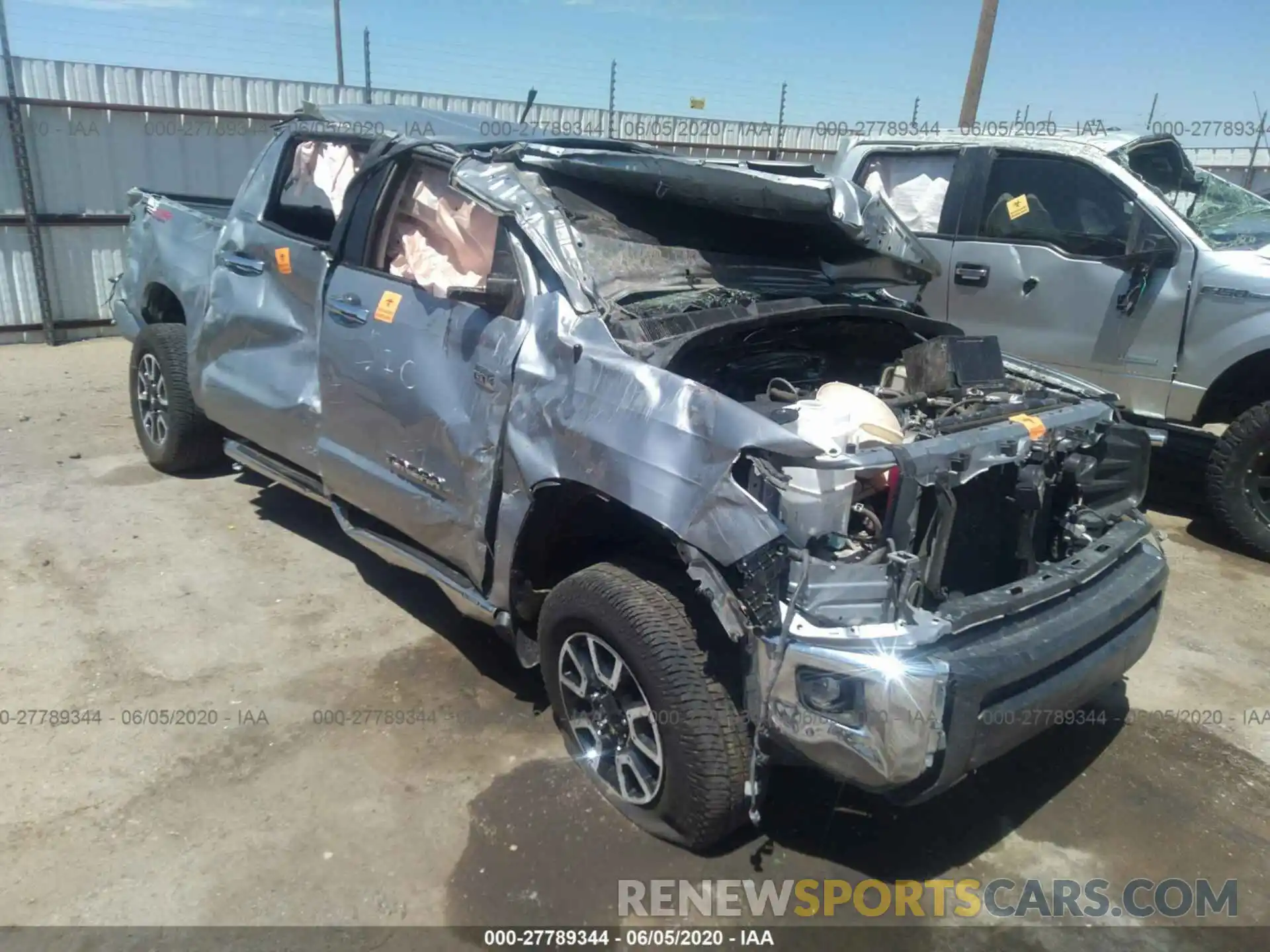 6 Photograph of a damaged car 5TFHY5F17KX800880 TOYOTA TUNDRA 2019