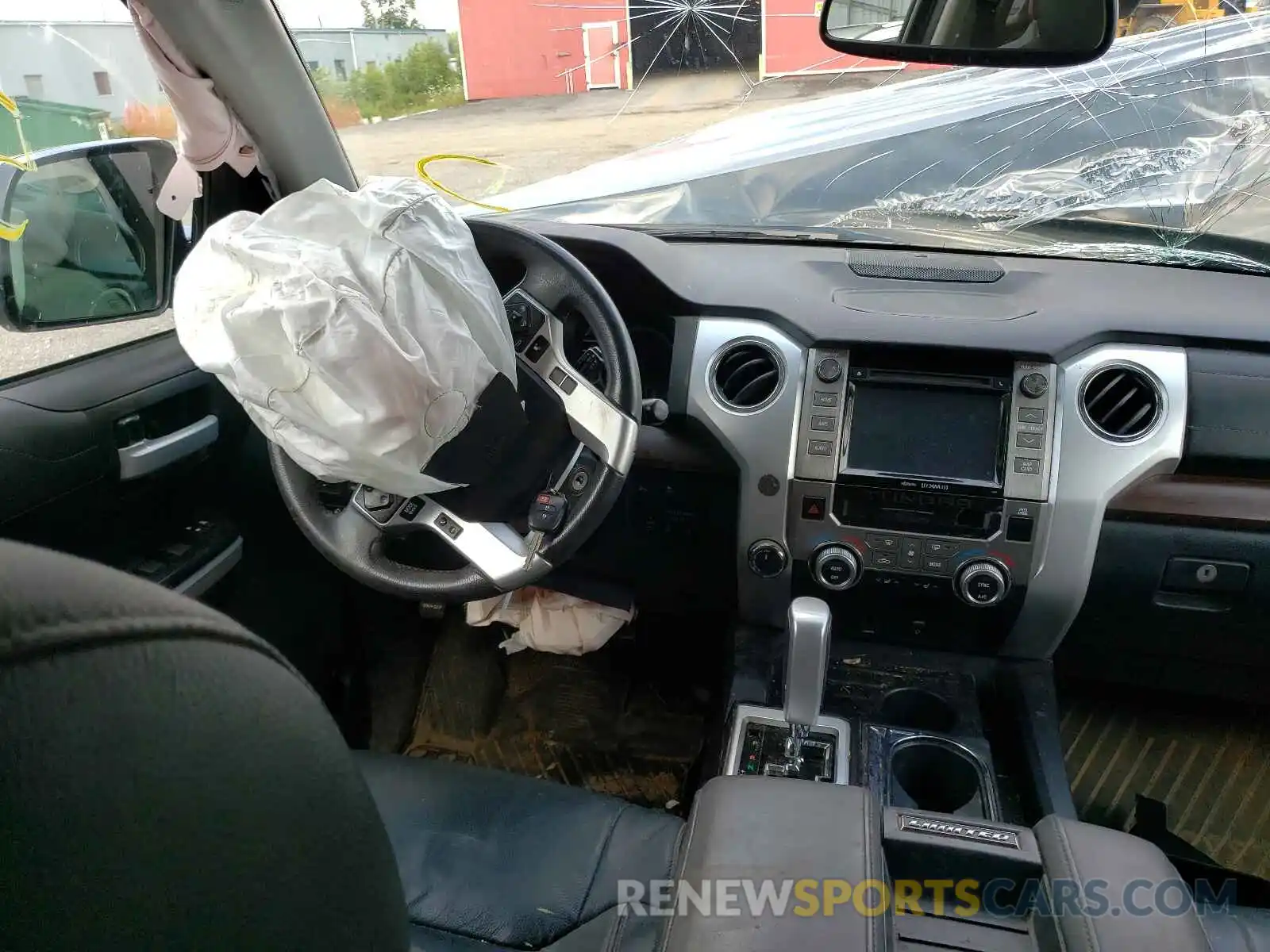 9 Photograph of a damaged car 5TFHY5F18KX834231 TOYOTA TUNDRA 2019