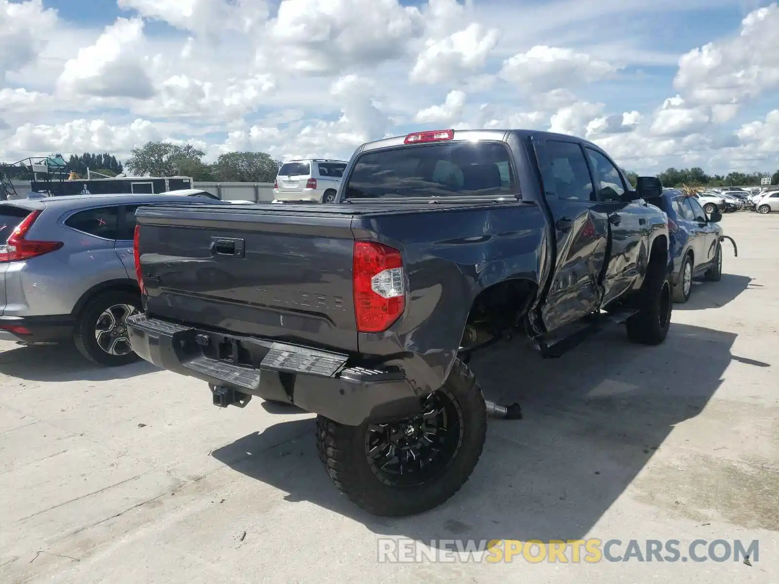 4 Photograph of a damaged car 5TFHY5F19KX783967 TOYOTA TUNDRA 2019