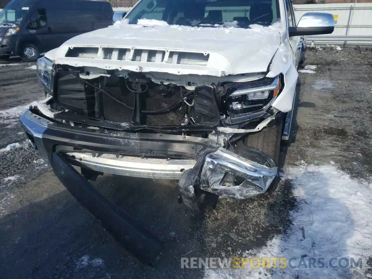 9 Photograph of a damaged car 5TFHY5F19KX798713 TOYOTA TUNDRA 2019