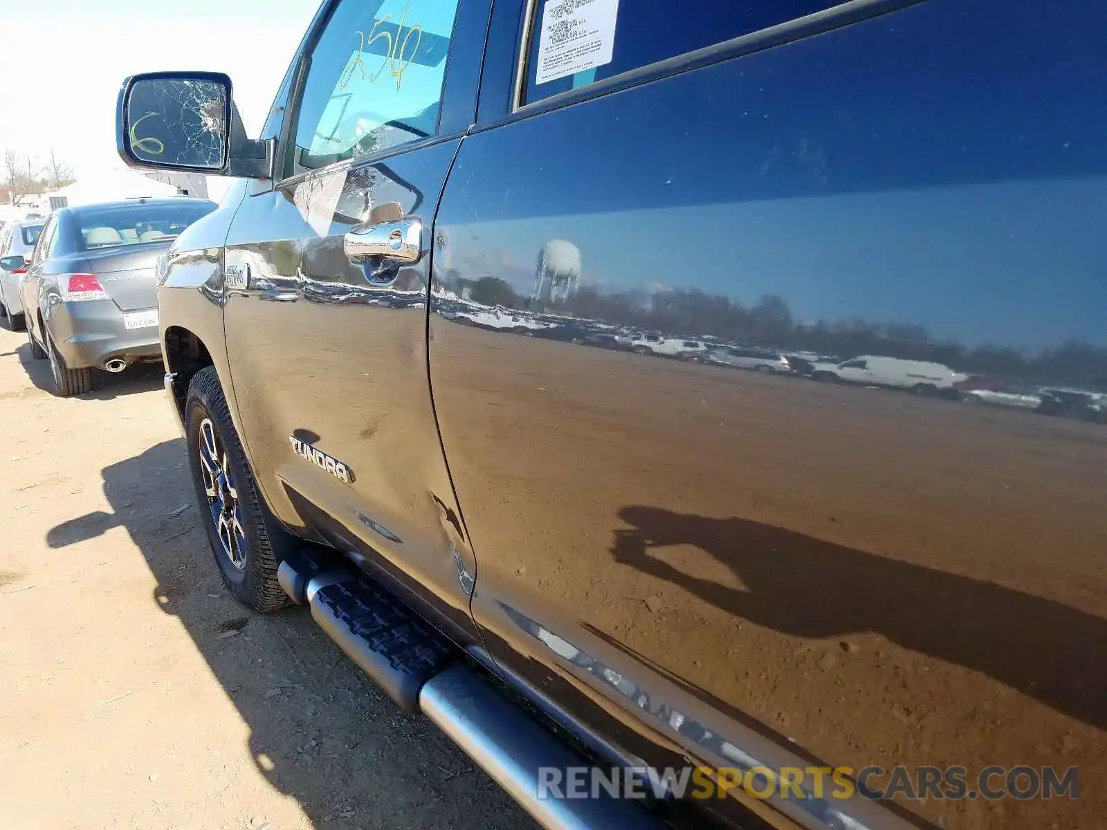 9 Photograph of a damaged car 5TFHY5F1XKX790488 TOYOTA TUNDRA 2019