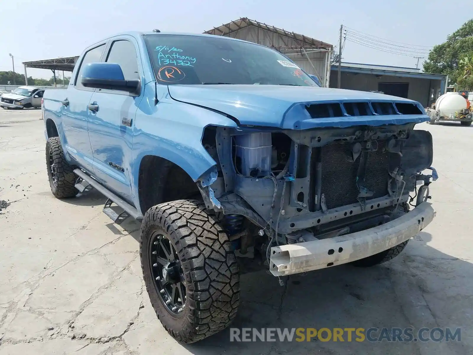 1 Photograph of a damaged car 5TFHY5F1XKX791057 TOYOTA TUNDRA 2019