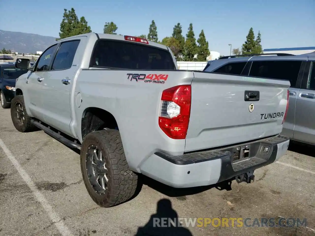 3 Photograph of a damaged car 5TFHY5F1XKX847384 TOYOTA TUNDRA 2019