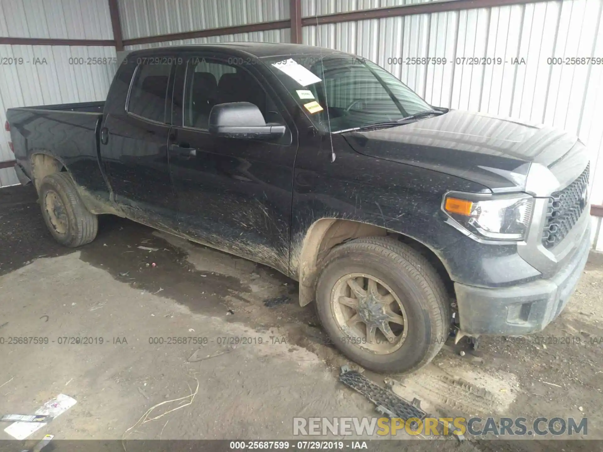 1 Фотография поврежденного автомобиля 5TFRM5F10KX139547 TOYOTA TUNDRA 2019