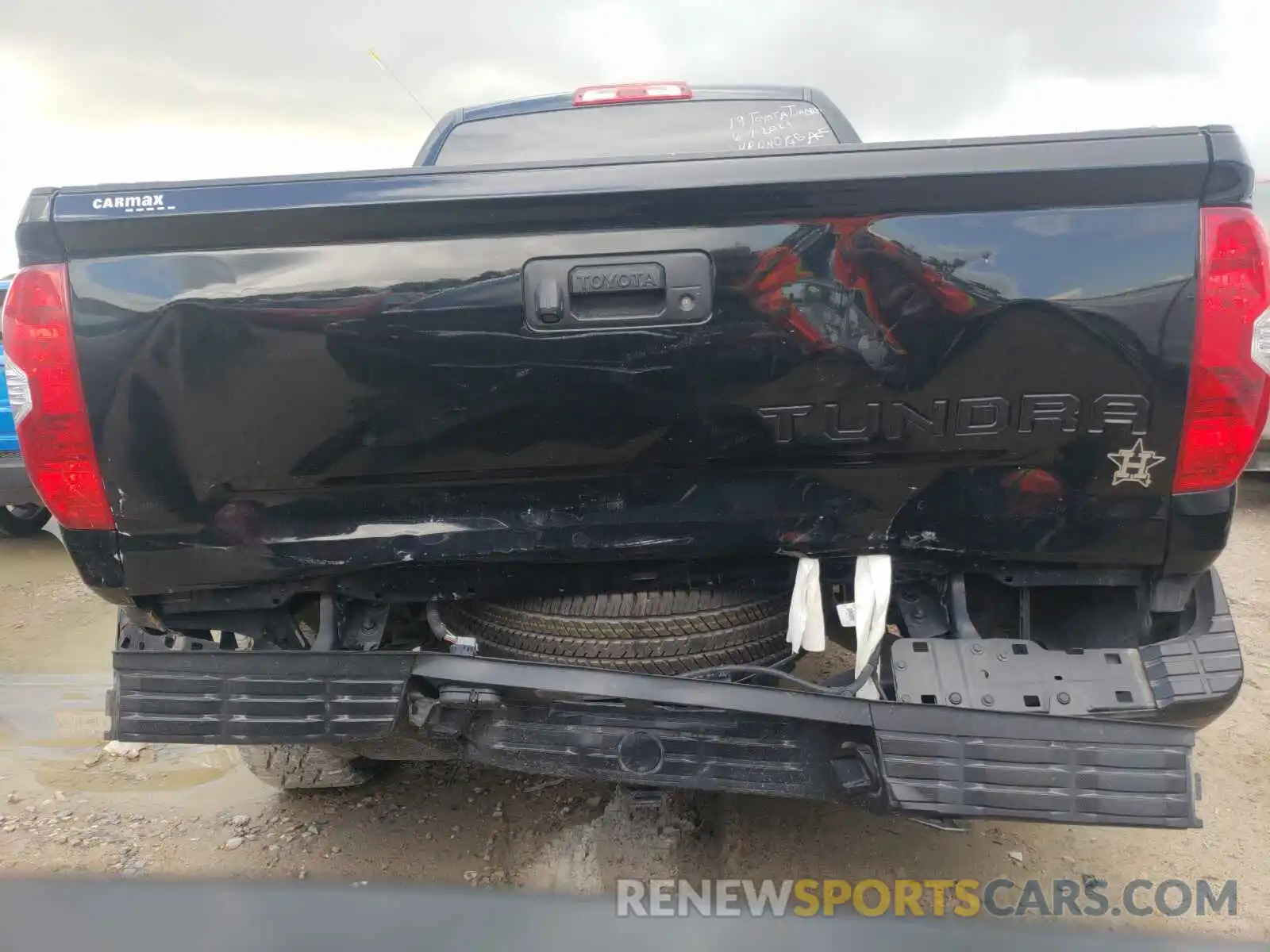 9 Photograph of a damaged car 5TFRM5F10KX140312 TOYOTA TUNDRA 2019