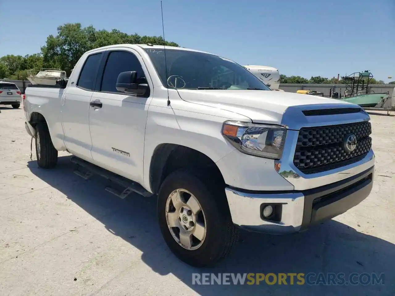 1 Photograph of a damaged car 5TFRM5F10KX140634 TOYOTA TUNDRA 2019