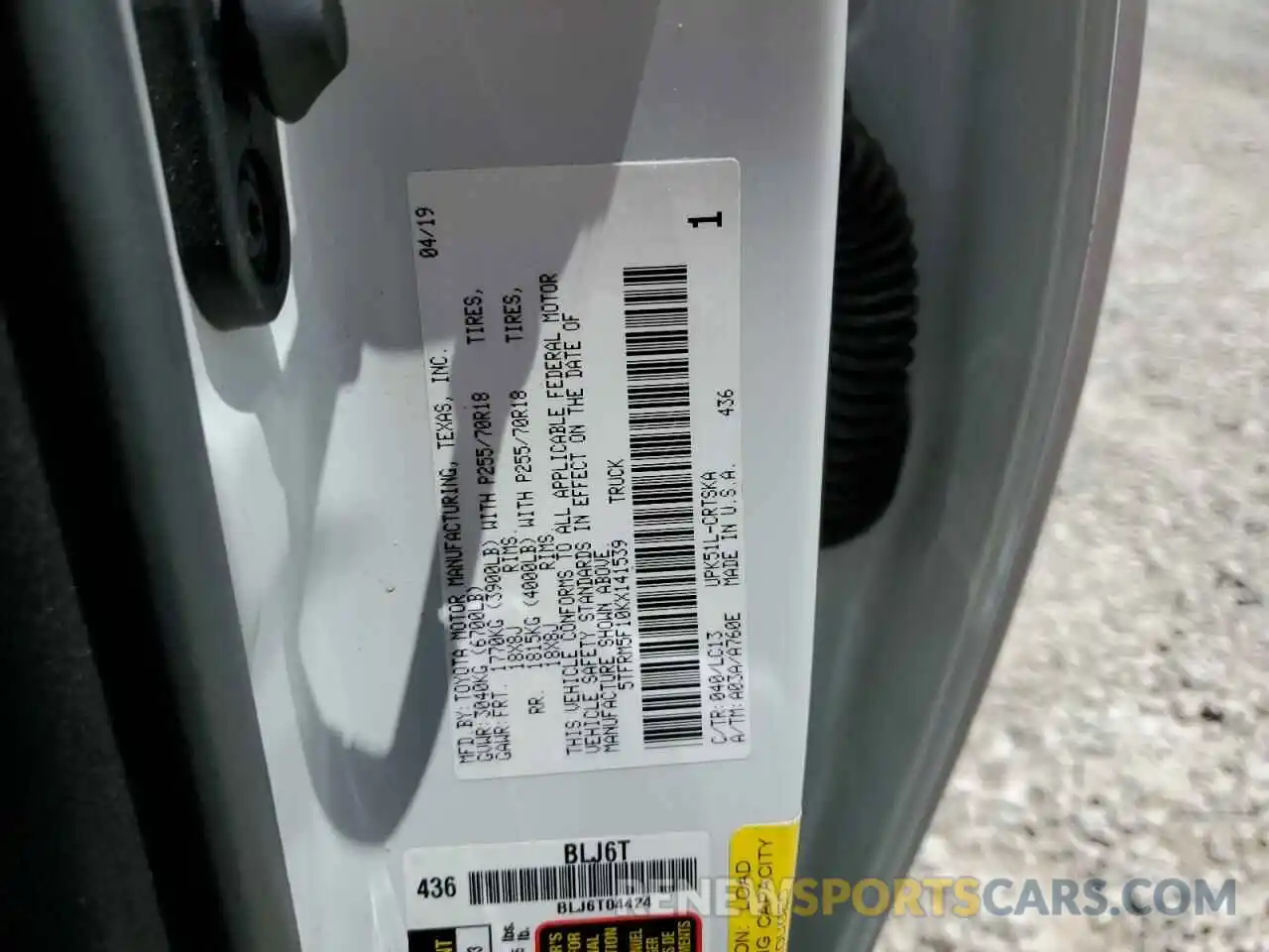 10 Photograph of a damaged car 5TFRM5F10KX141539 TOYOTA TUNDRA 2019