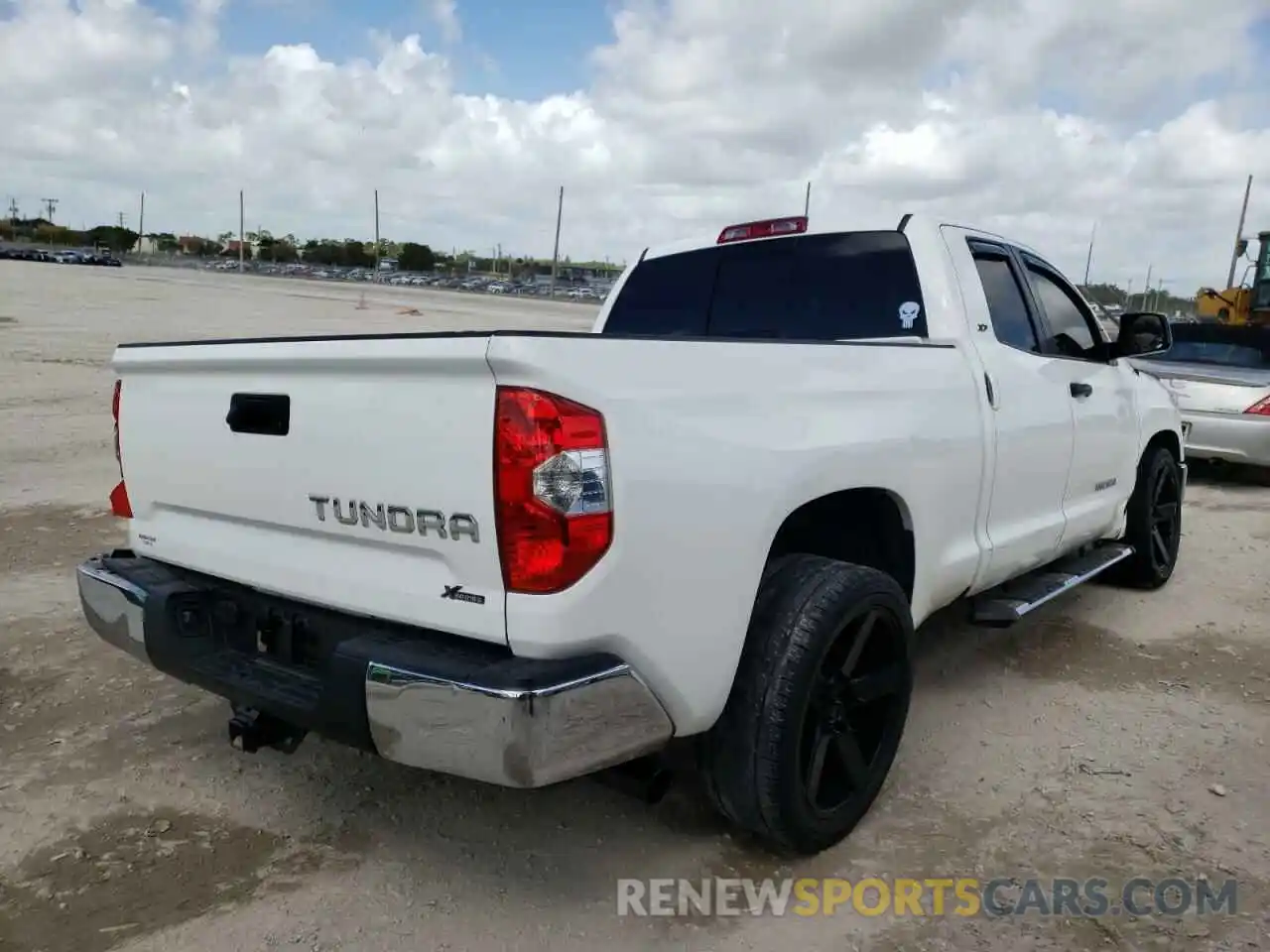 4 Photograph of a damaged car 5TFRM5F10KX143842 TOYOTA TUNDRA 2019