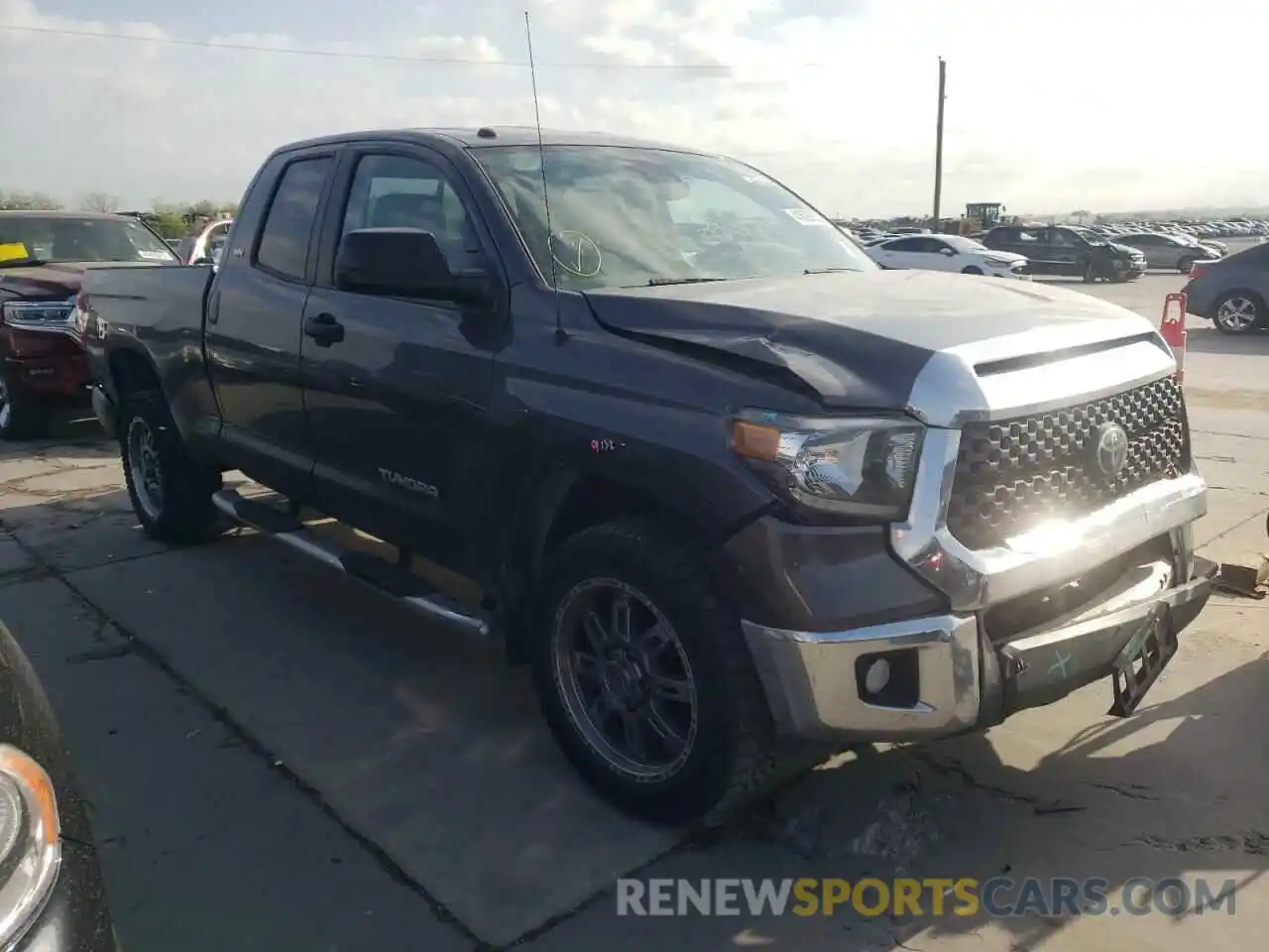 1 Photograph of a damaged car 5TFRM5F11KX137709 TOYOTA TUNDRA 2019