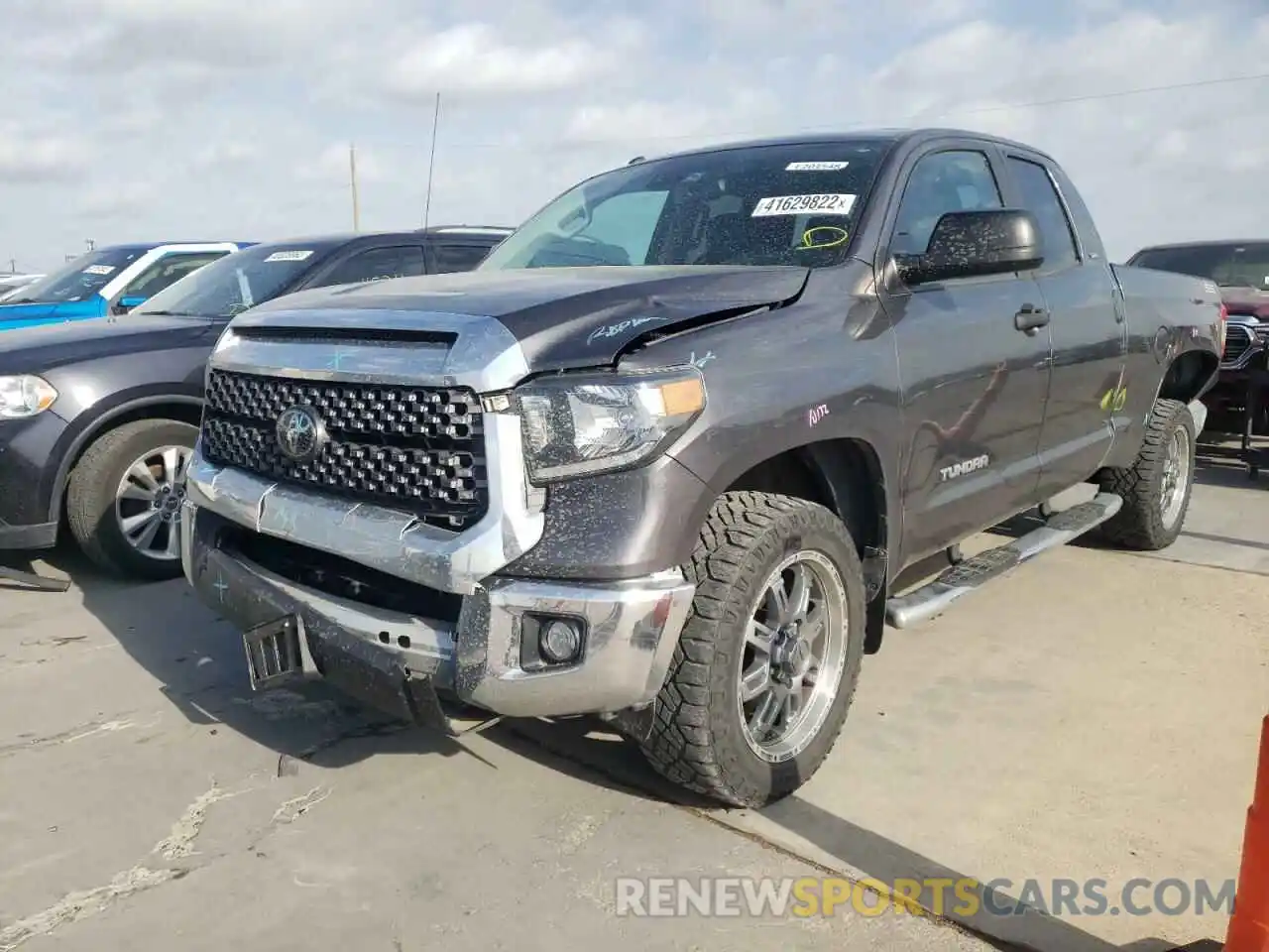 2 Photograph of a damaged car 5TFRM5F11KX137709 TOYOTA TUNDRA 2019