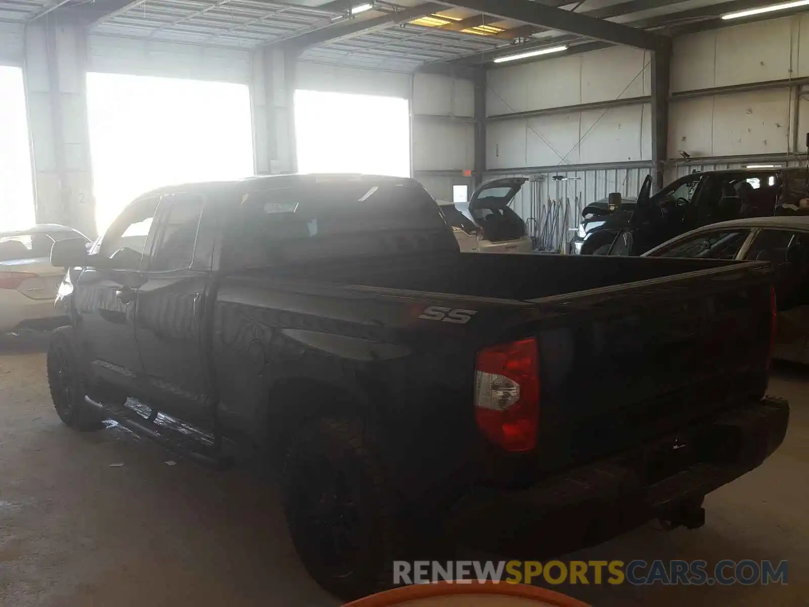 3 Photograph of a damaged car 5TFRM5F11KX140142 TOYOTA TUNDRA 2019