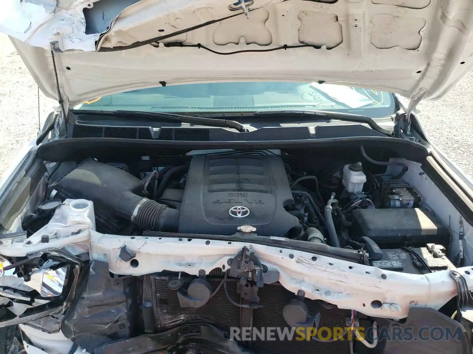 7 Photograph of a damaged car 5TFRM5F11KX141758 TOYOTA TUNDRA 2019