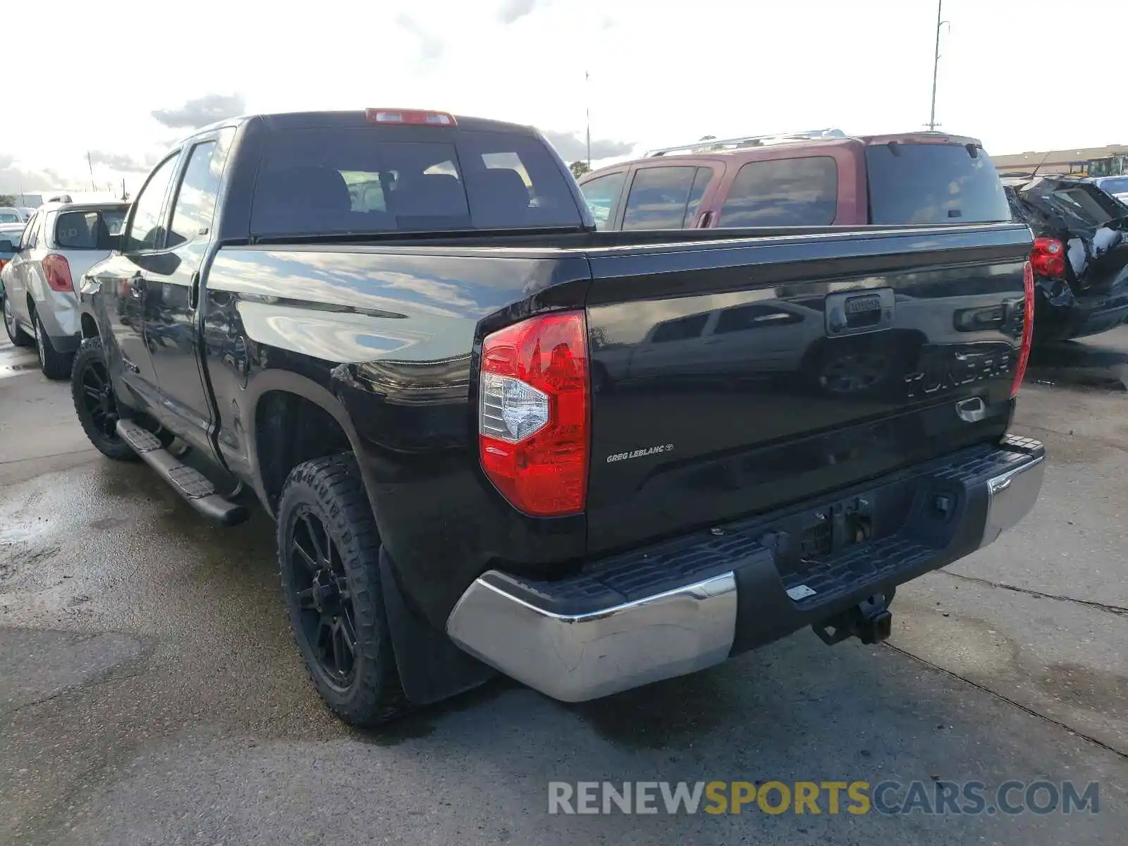 3 Photograph of a damaged car 5TFRM5F11KX144417 TOYOTA TUNDRA 2019