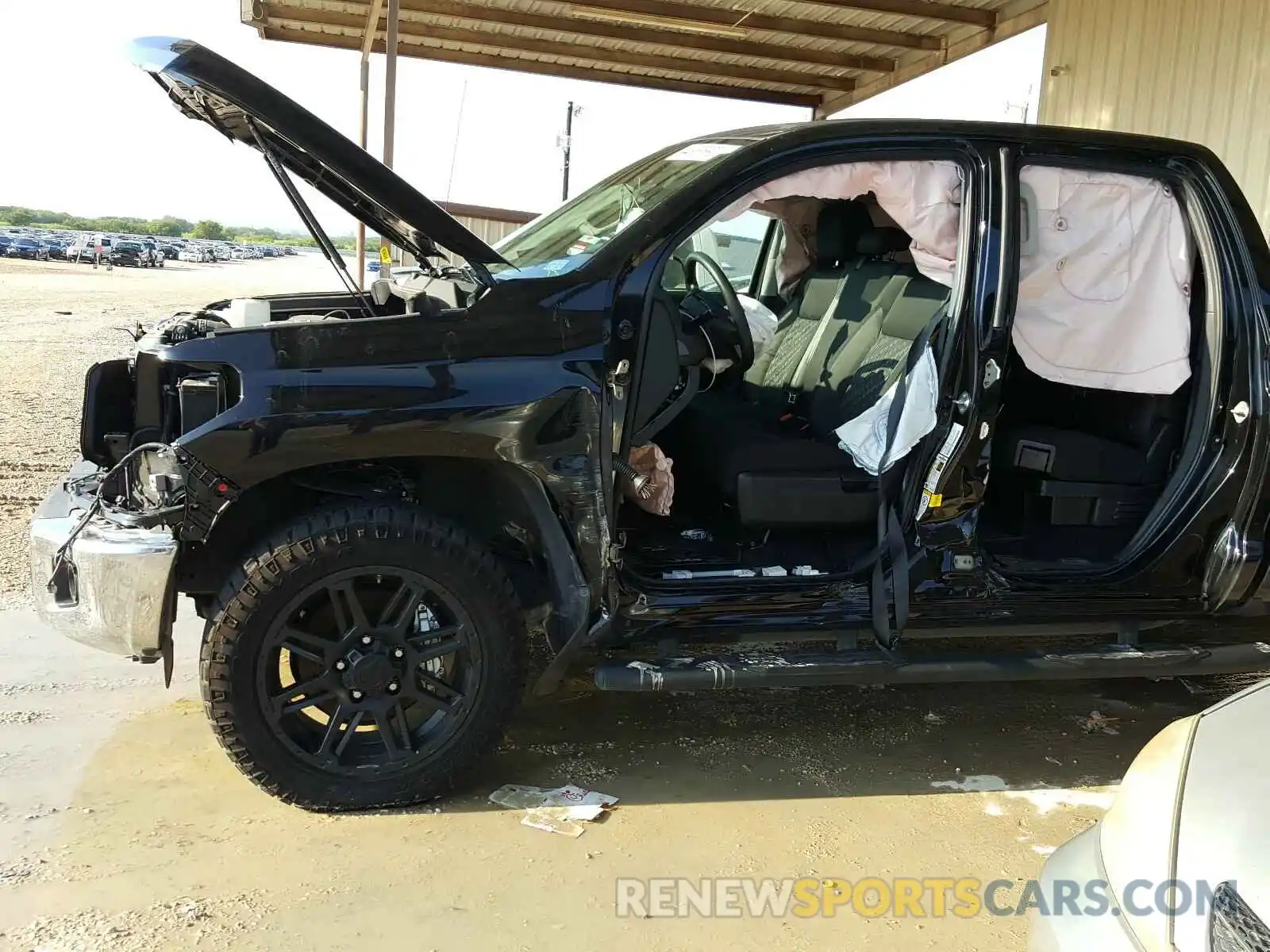 9 Photograph of a damaged car 5TFRM5F11KX144756 TOYOTA TUNDRA 2019