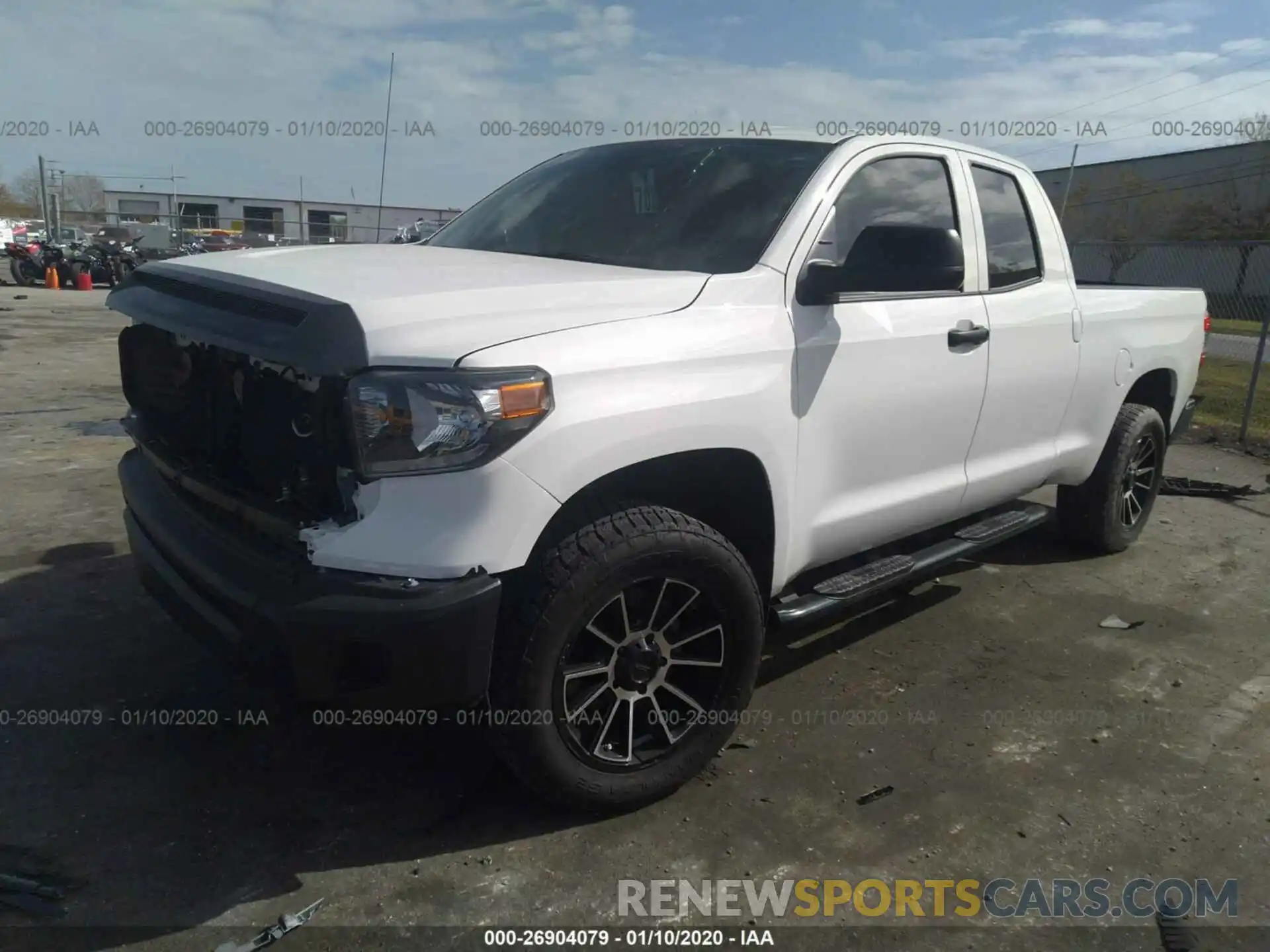 2 Фотография поврежденного автомобиля 5TFRM5F12KX135970 TOYOTA TUNDRA 2019