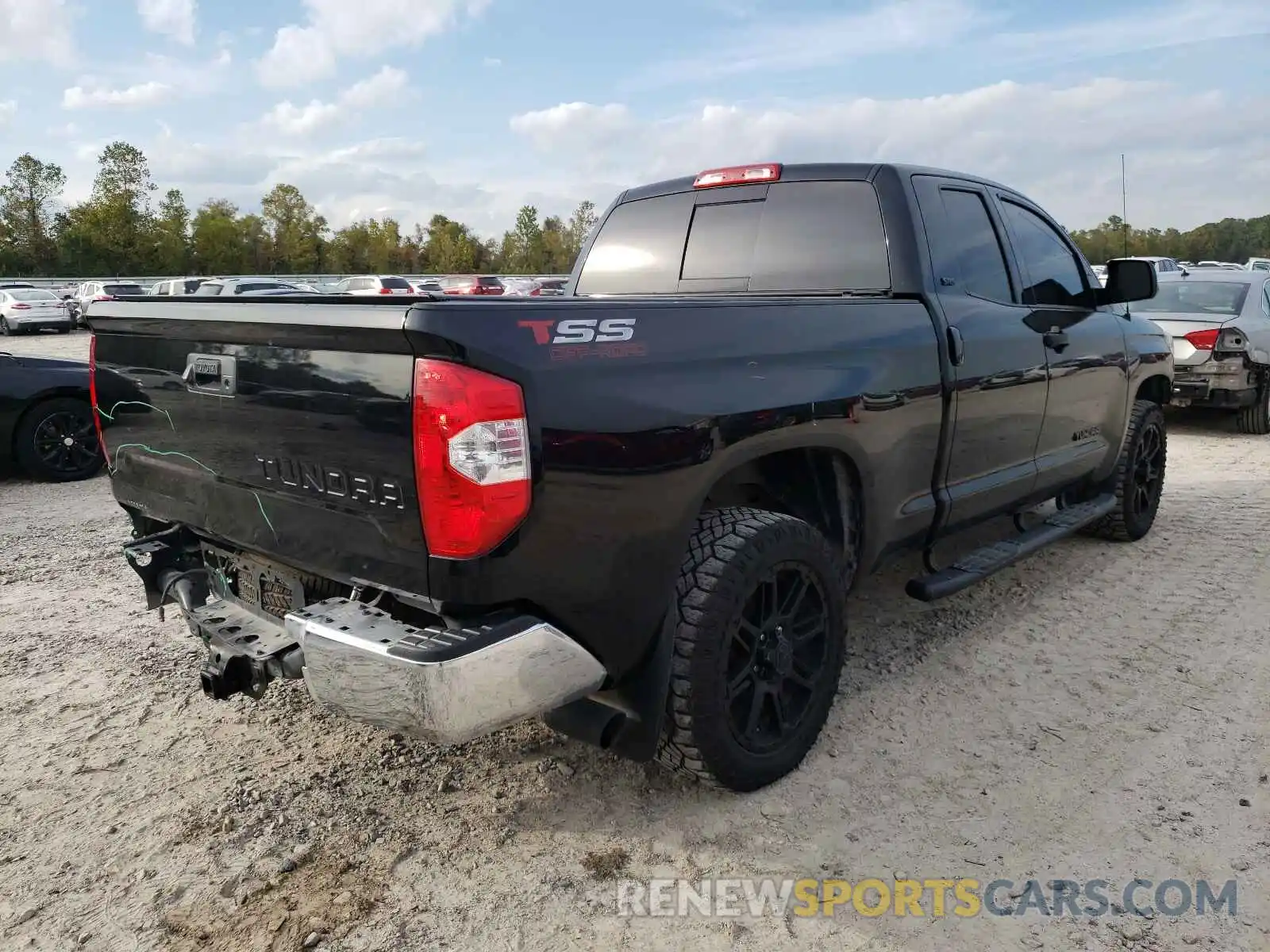 4 Photograph of a damaged car 5TFRM5F12KX140523 TOYOTA TUNDRA 2019