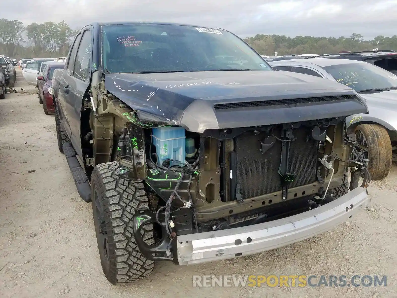 1 Photograph of a damaged car 5TFRM5F12KX140988 TOYOTA TUNDRA 2019