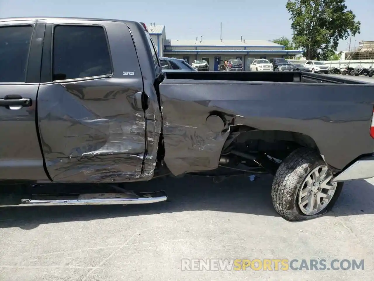 9 Photograph of a damaged car 5TFRM5F12KX141073 TOYOTA TUNDRA 2019