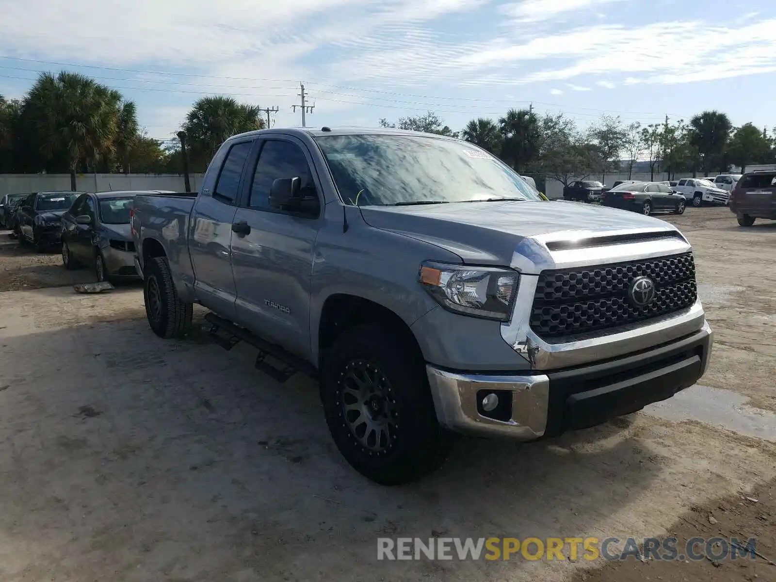 1 Photograph of a damaged car 5TFRM5F12KX141784 TOYOTA TUNDRA 2019