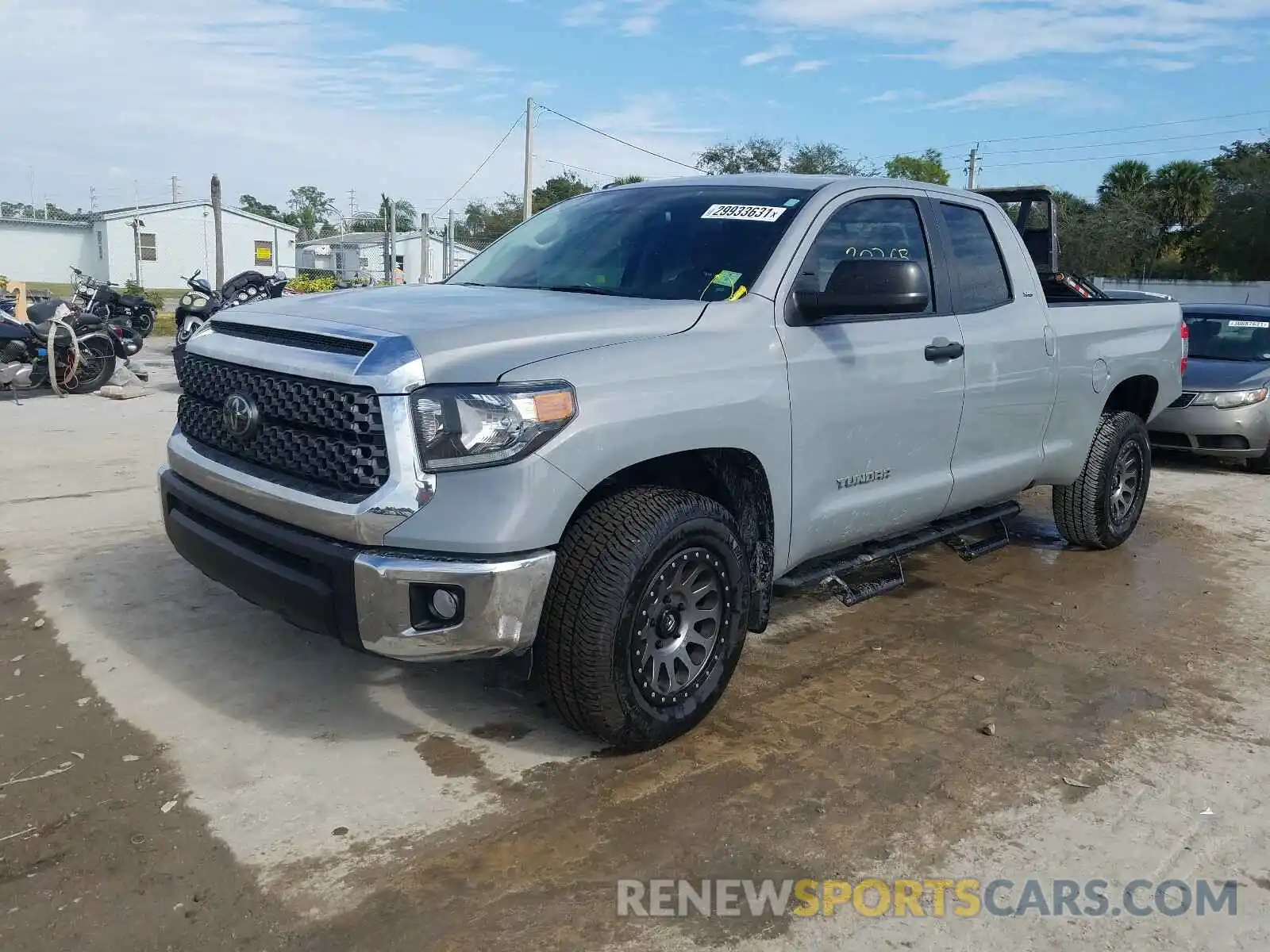 2 Photograph of a damaged car 5TFRM5F12KX141784 TOYOTA TUNDRA 2019