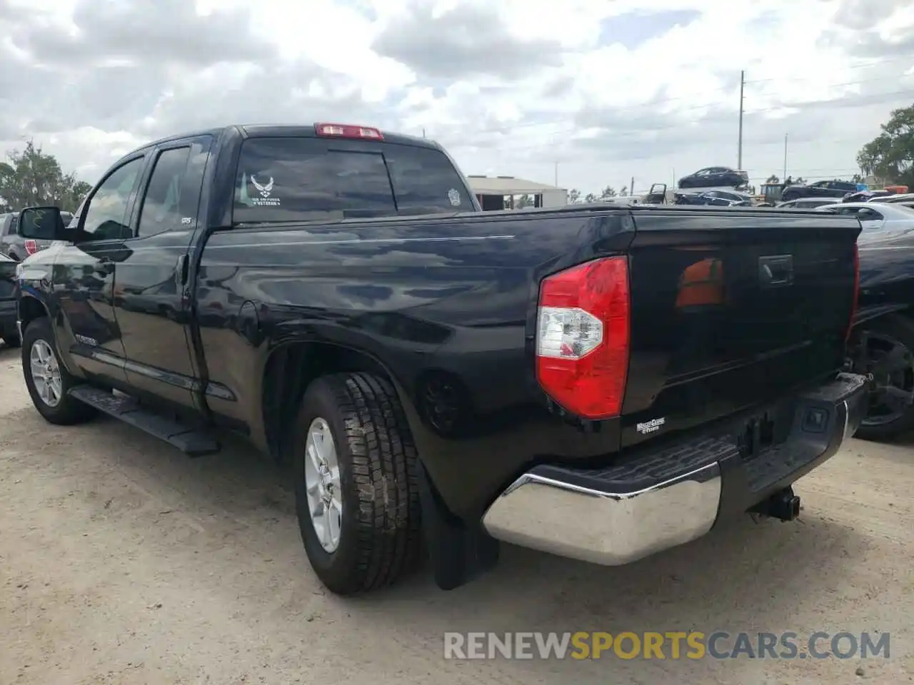 3 Photograph of a damaged car 5TFRM5F13KX139395 TOYOTA TUNDRA 2019