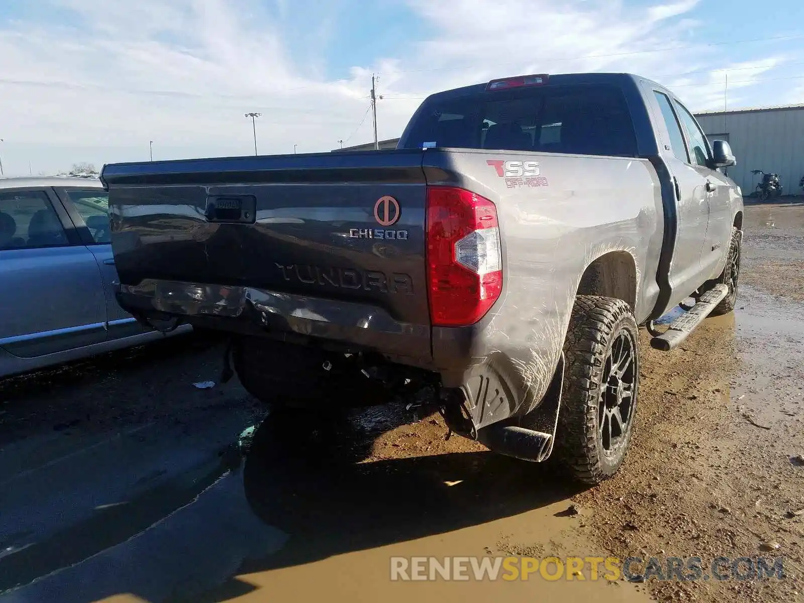 4 Photograph of a damaged car 5TFRM5F13KX140188 TOYOTA TUNDRA 2019