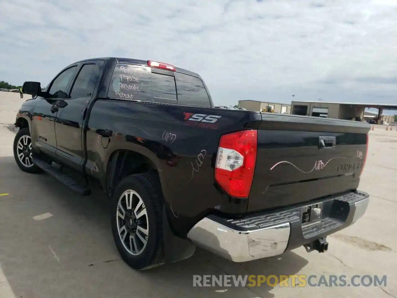 3 Photograph of a damaged car 5TFRM5F14KX135405 TOYOTA TUNDRA 2019