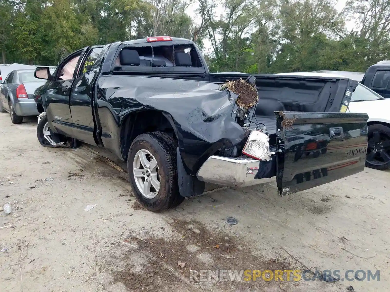 3 Photograph of a damaged car 5TFRM5F14KX136716 TOYOTA TUNDRA 2019