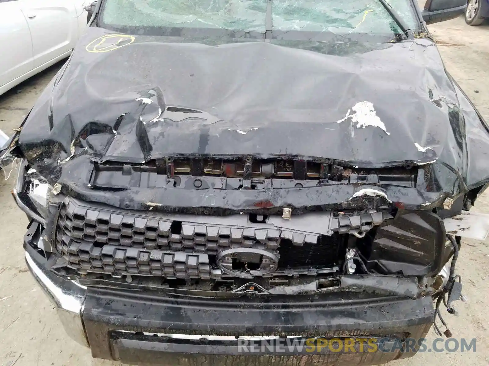 7 Photograph of a damaged car 5TFRM5F14KX136716 TOYOTA TUNDRA 2019