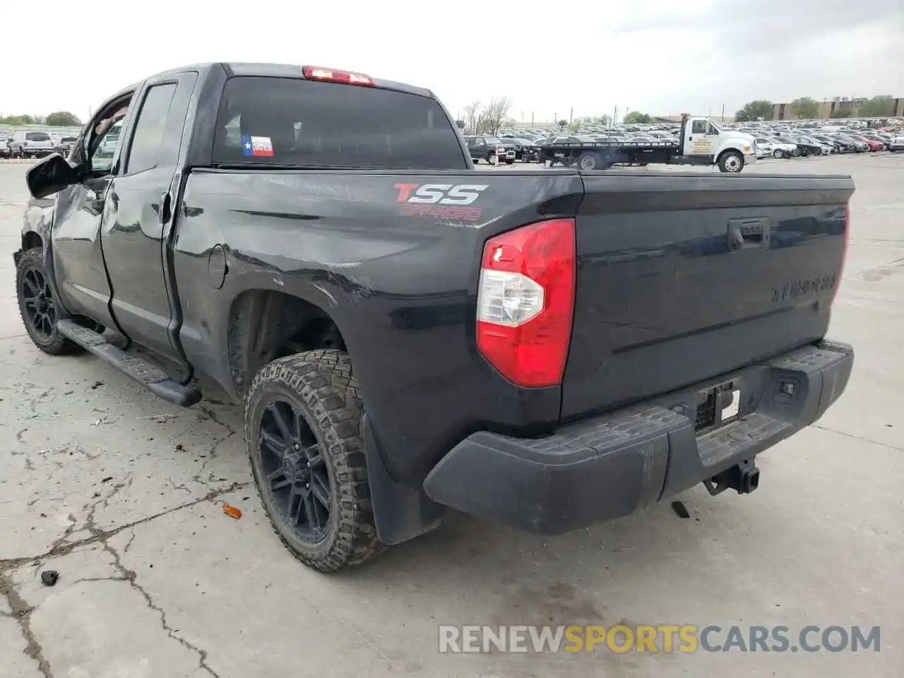 3 Photograph of a damaged car 5TFRM5F14KX138479 TOYOTA TUNDRA 2019