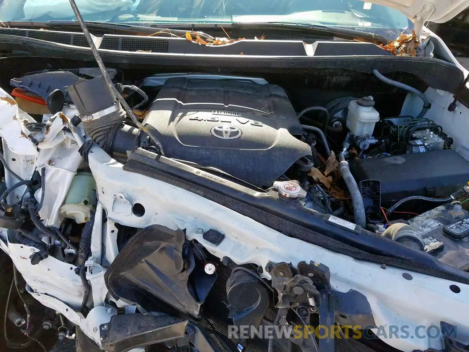 7 Photograph of a damaged car 5TFRM5F15KX135333 TOYOTA TUNDRA 2019