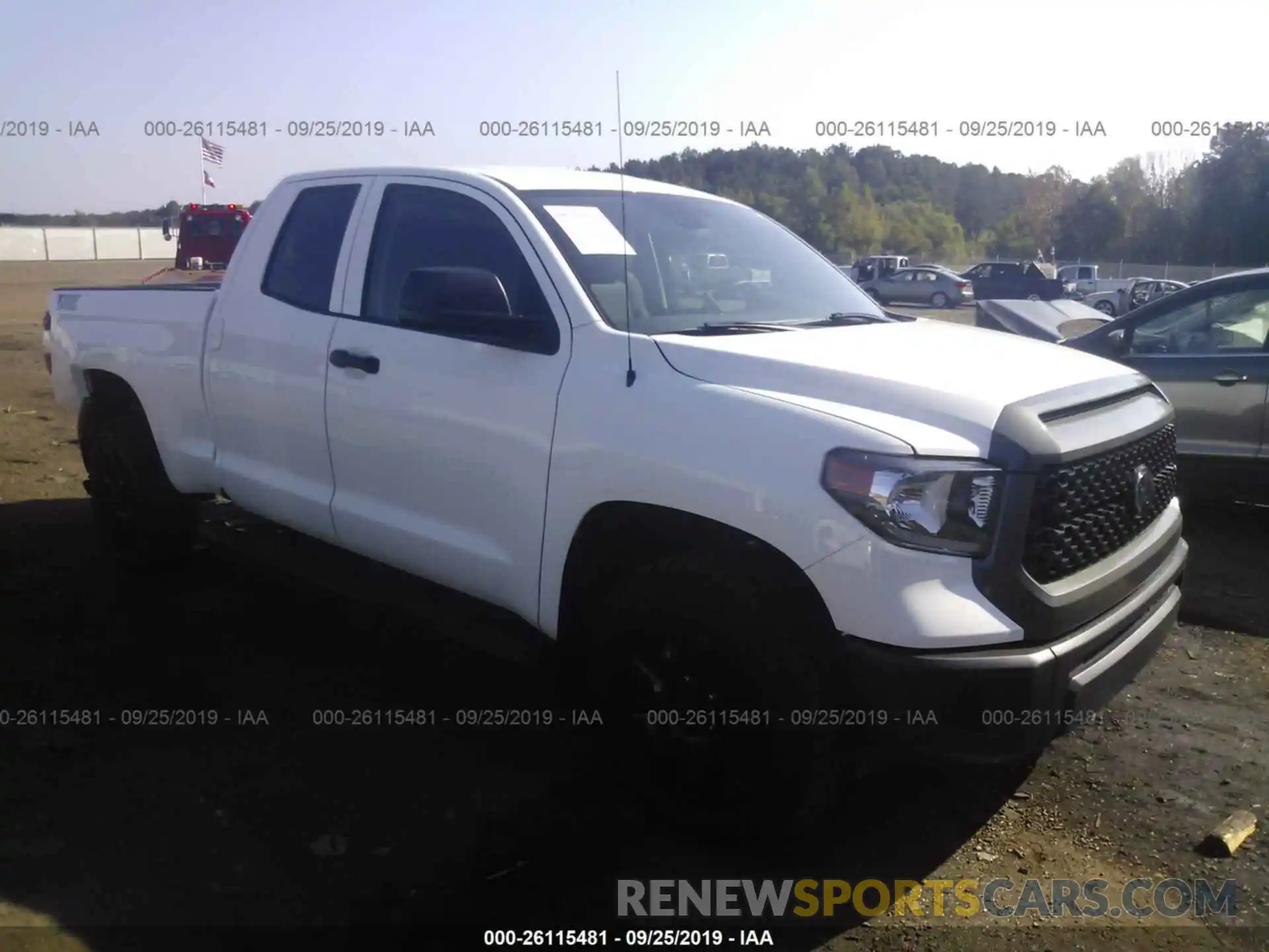 1 Photograph of a damaged car 5TFRM5F15KX139141 TOYOTA TUNDRA 2019