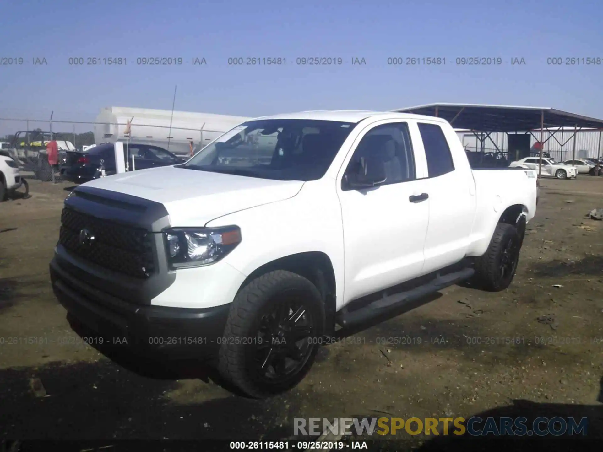 2 Фотография поврежденного автомобиля 5TFRM5F15KX139141 TOYOTA TUNDRA 2019