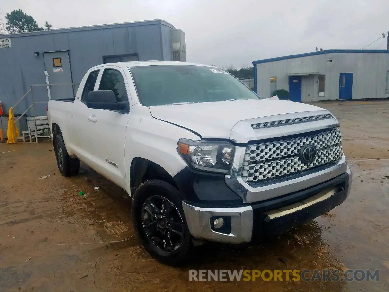 9 Photograph of a damaged car 5TFRM5F16KX134899 TOYOTA TUNDRA 2019