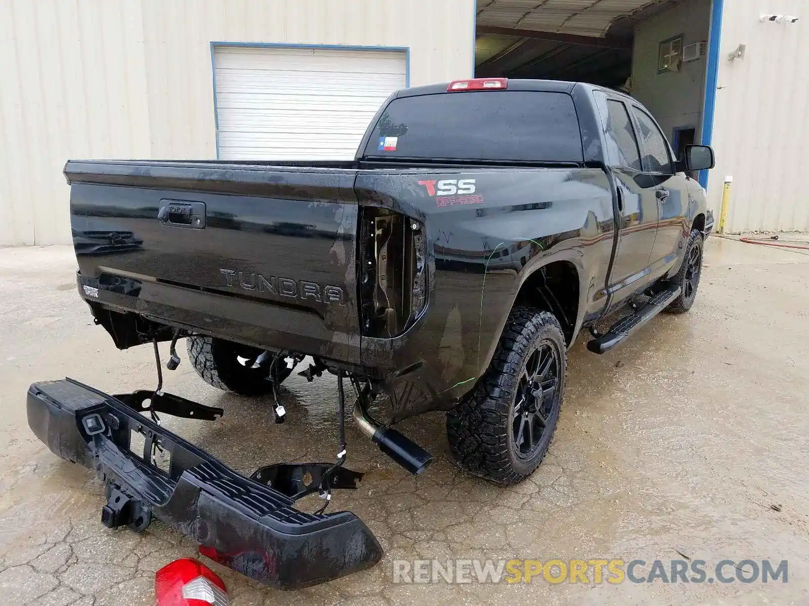 4 Photograph of a damaged car 5TFRM5F16KX139035 TOYOTA TUNDRA 2019