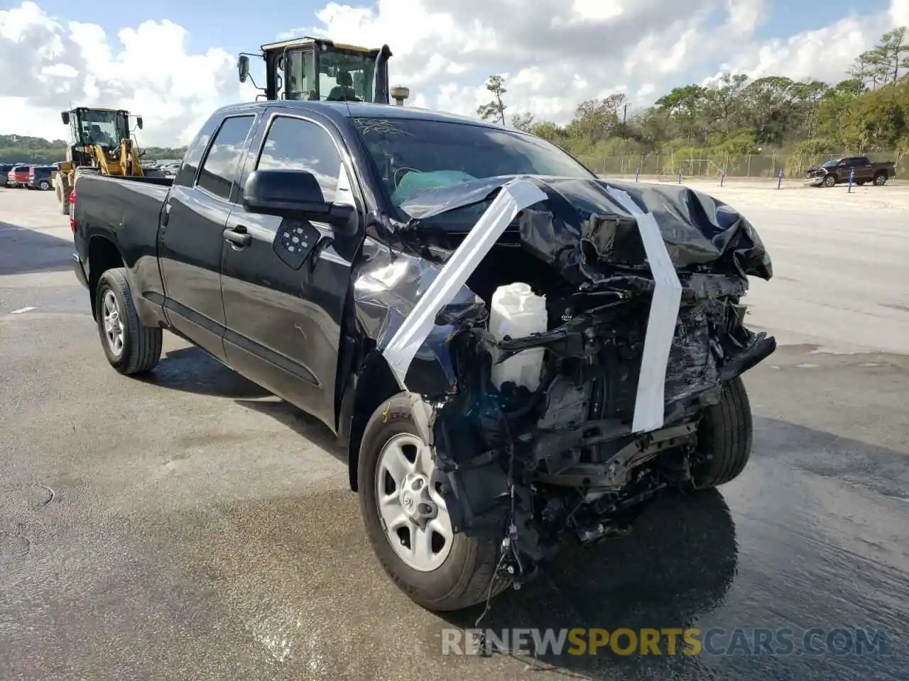 1 Photograph of a damaged car 5TFRM5F16KX142436 TOYOTA TUNDRA 2019